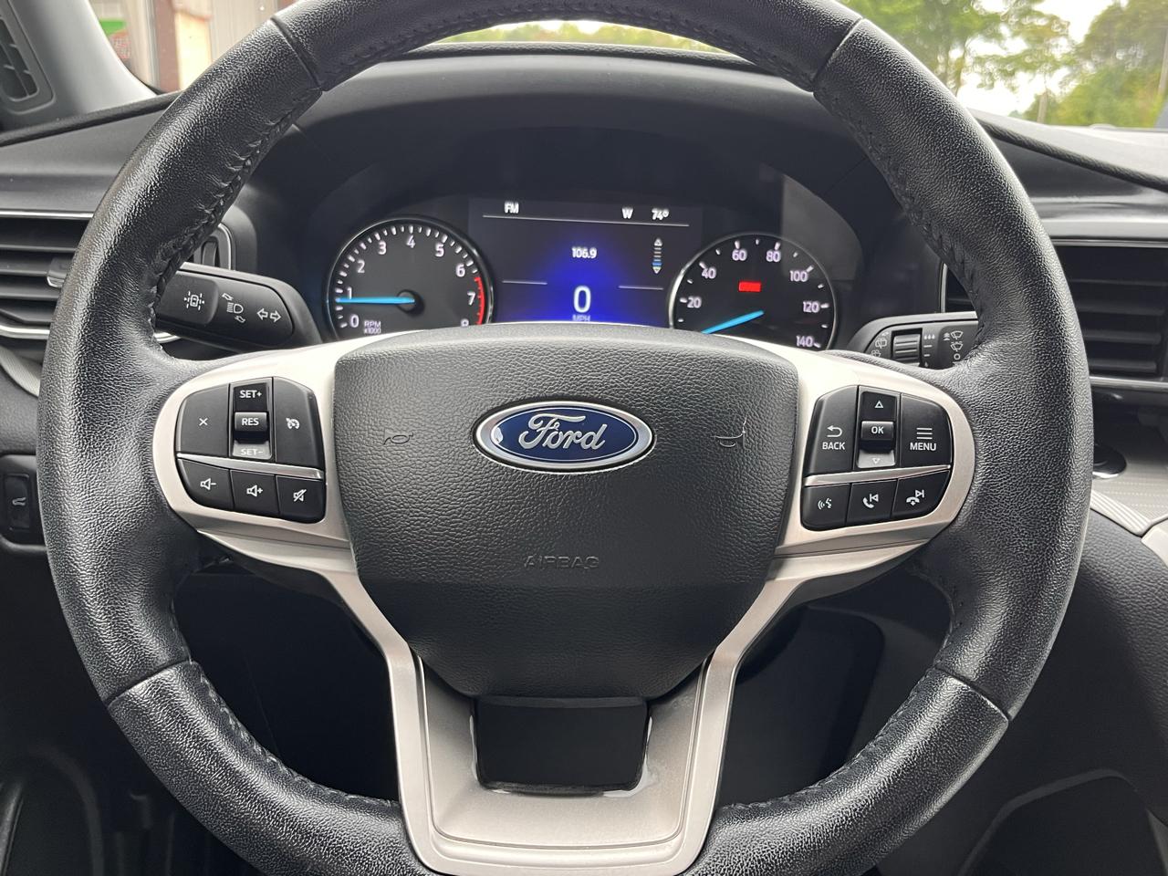 Ford Explorer XLT 4WD 2023