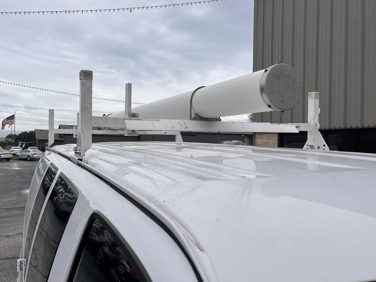 GMC Savana Cargo Van RWD 2500 135" 2018