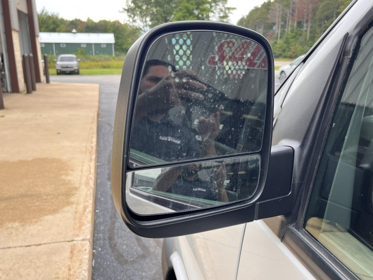 GMC Savana Cargo Van RWD 2500 135" 2018