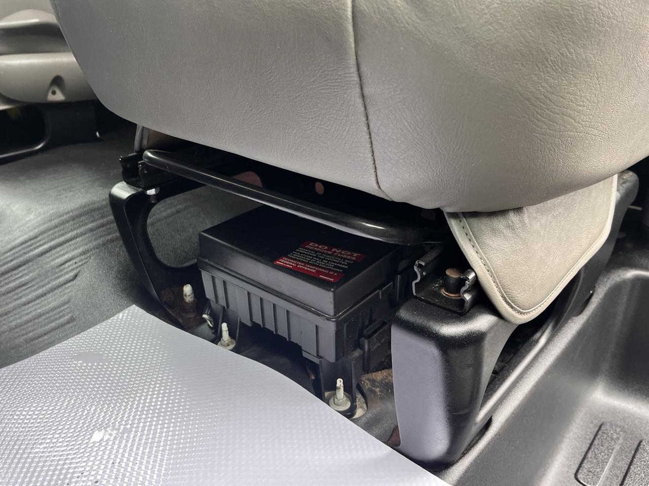 GMC Savana Cargo Van RWD 2500 135" 2018