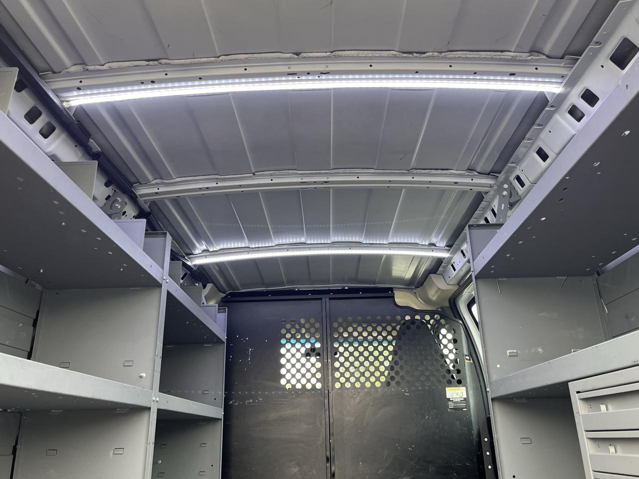 GMC Savana Cargo Van RWD 2500 135" 2018