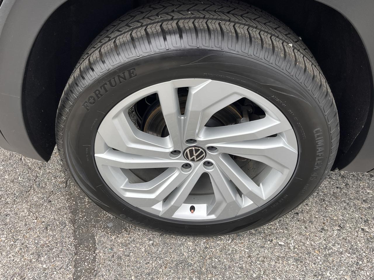 Volkswagen Atlas 2021.5 3.6L V6 SE w/Technology 4MOTION 2021