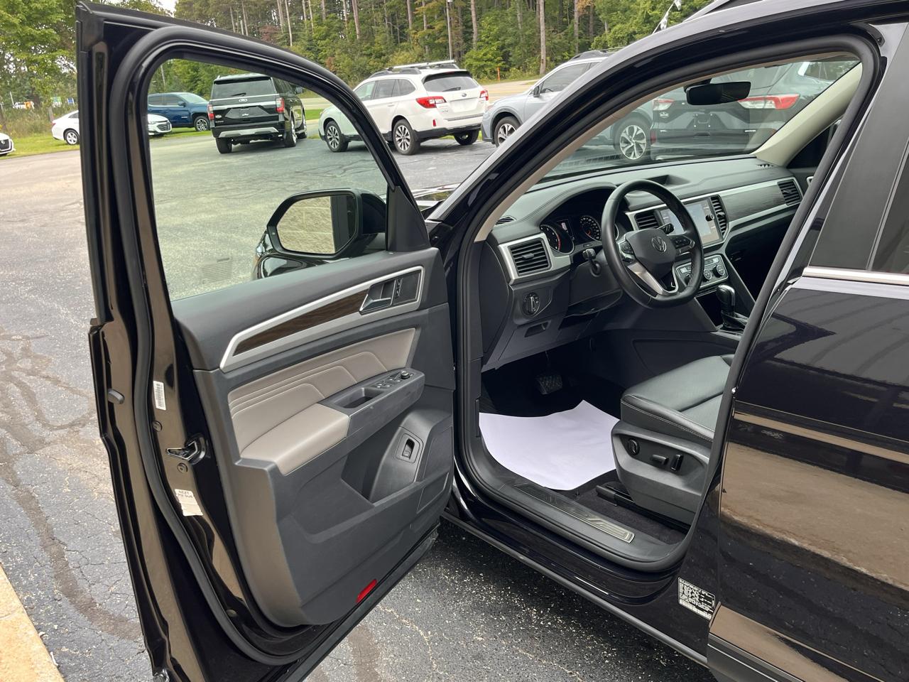 Volkswagen Atlas 2021.5 3.6L V6 SE w/Technology 4MOTION 2021
