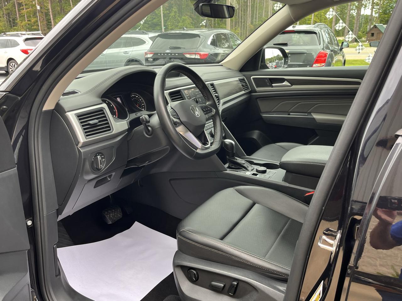 Volkswagen Atlas 2021.5 3.6L V6 SE w/Technology 4MOTION 2021