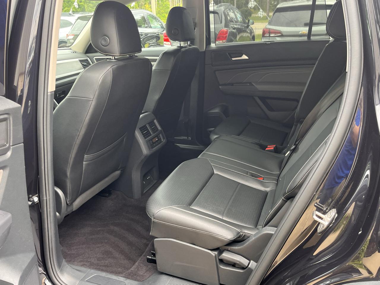 Volkswagen Atlas 2021.5 3.6L V6 SE w/Technology 4MOTION 2021