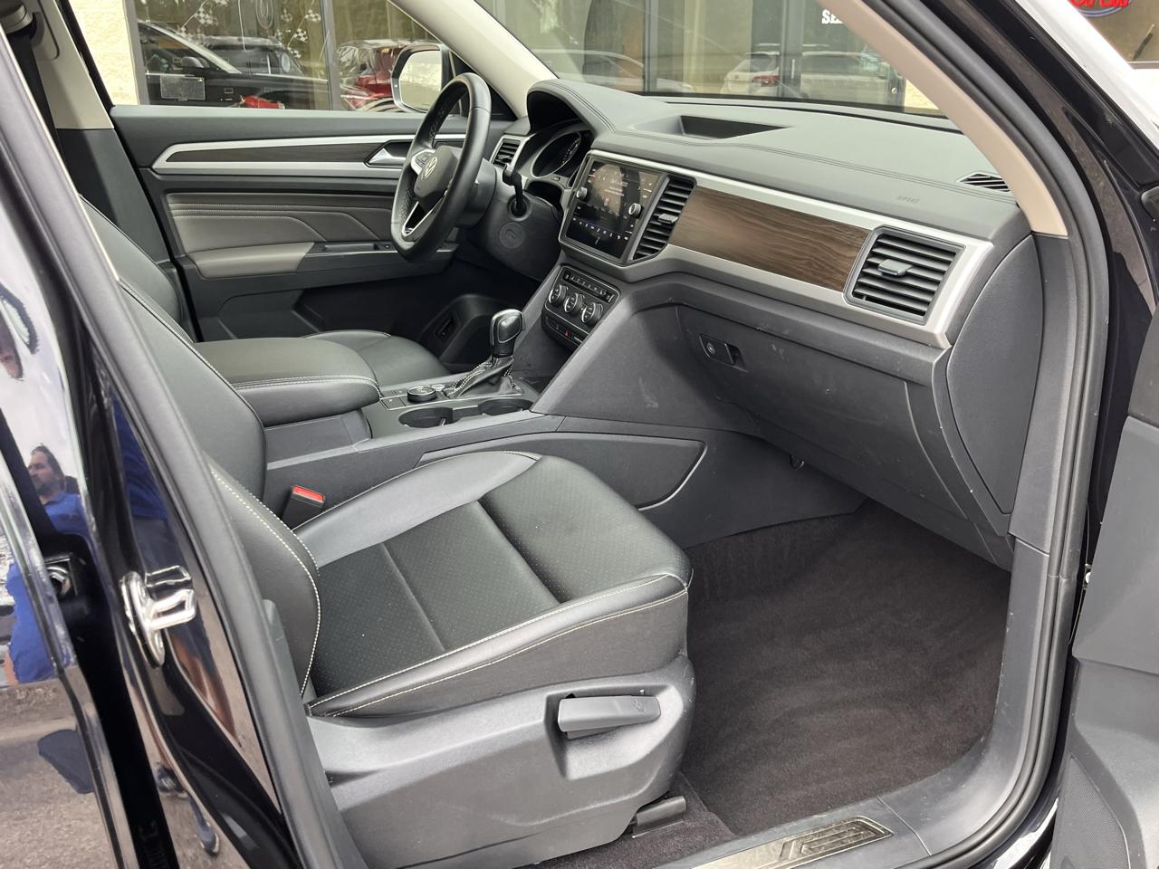 Volkswagen Atlas 2021.5 3.6L V6 SE w/Technology 4MOTION 2021