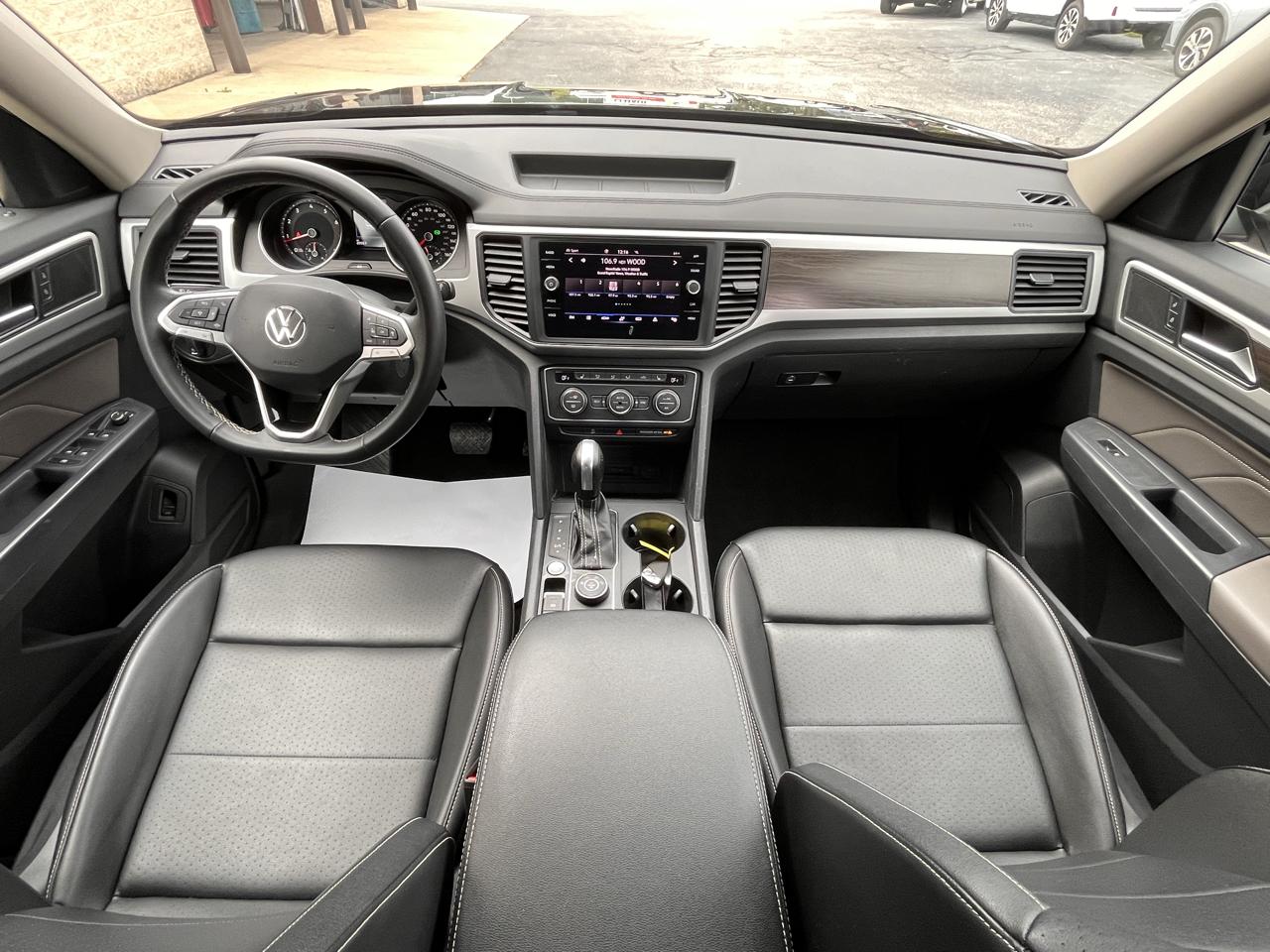 Volkswagen Atlas 2021.5 3.6L V6 SE w/Technology 4MOTION 2021