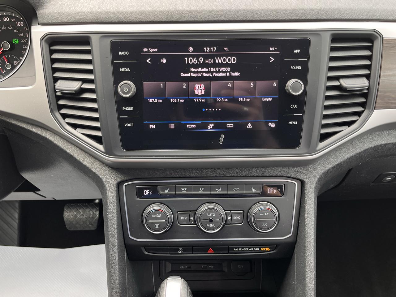 Volkswagen Atlas 2021.5 3.6L V6 SE w/Technology 4MOTION 2021