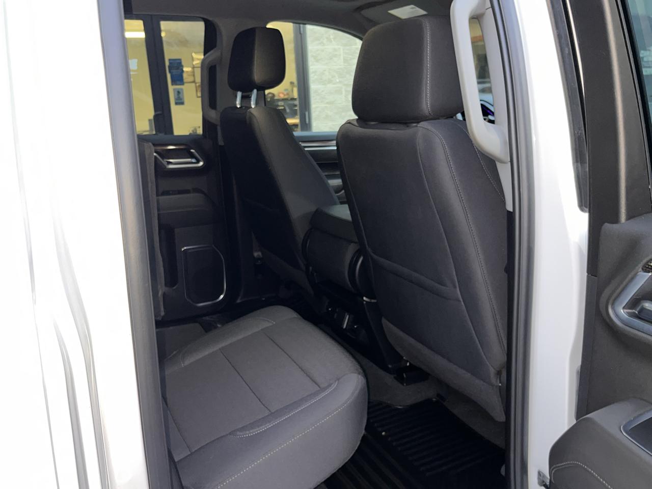 Chevrolet Silverado 1500 4WD Double Cab 147" LT w/2FL 2025