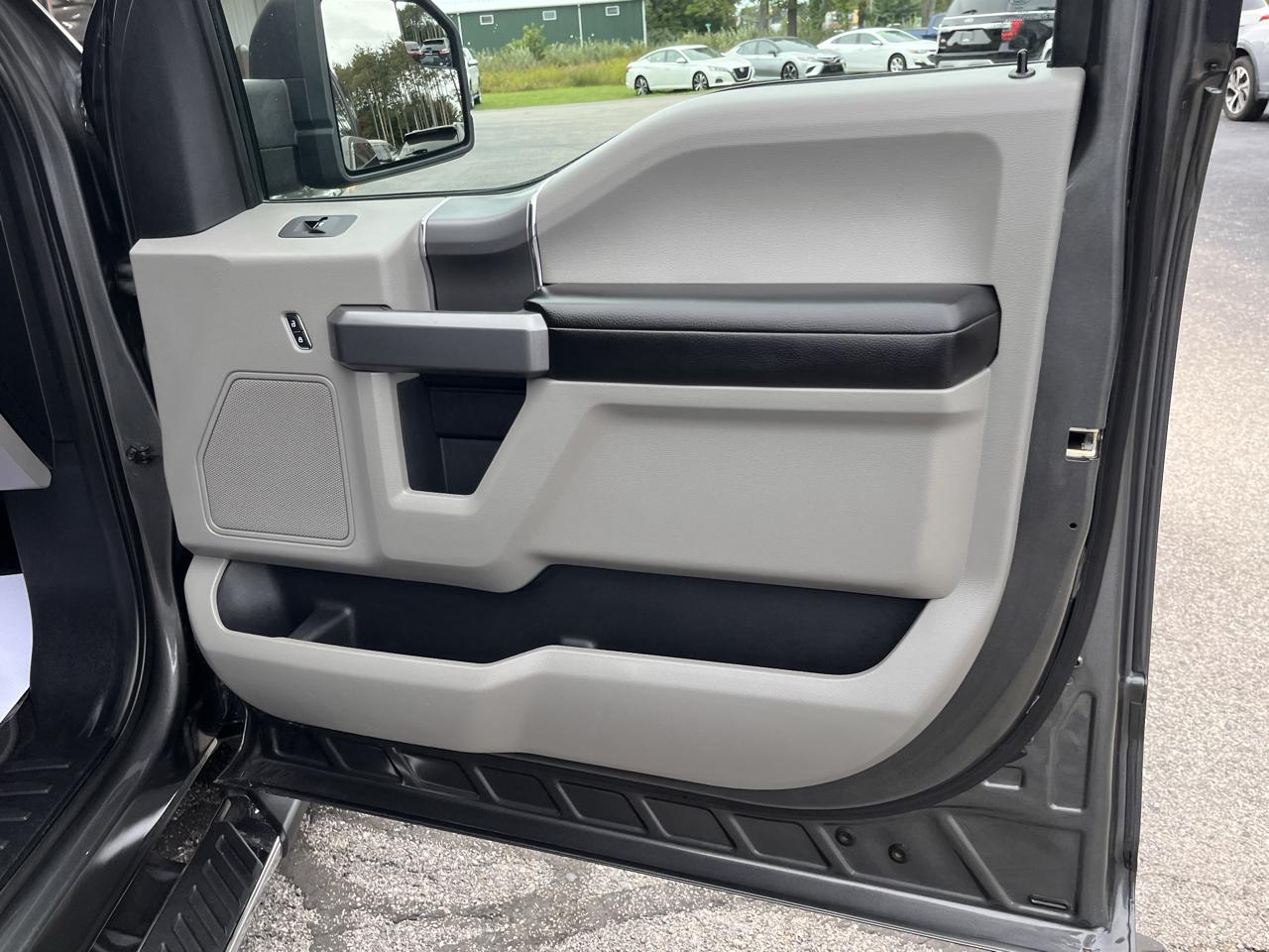 Ford F-150 XLT 2WD SuperCrew 5.5' Box 2019