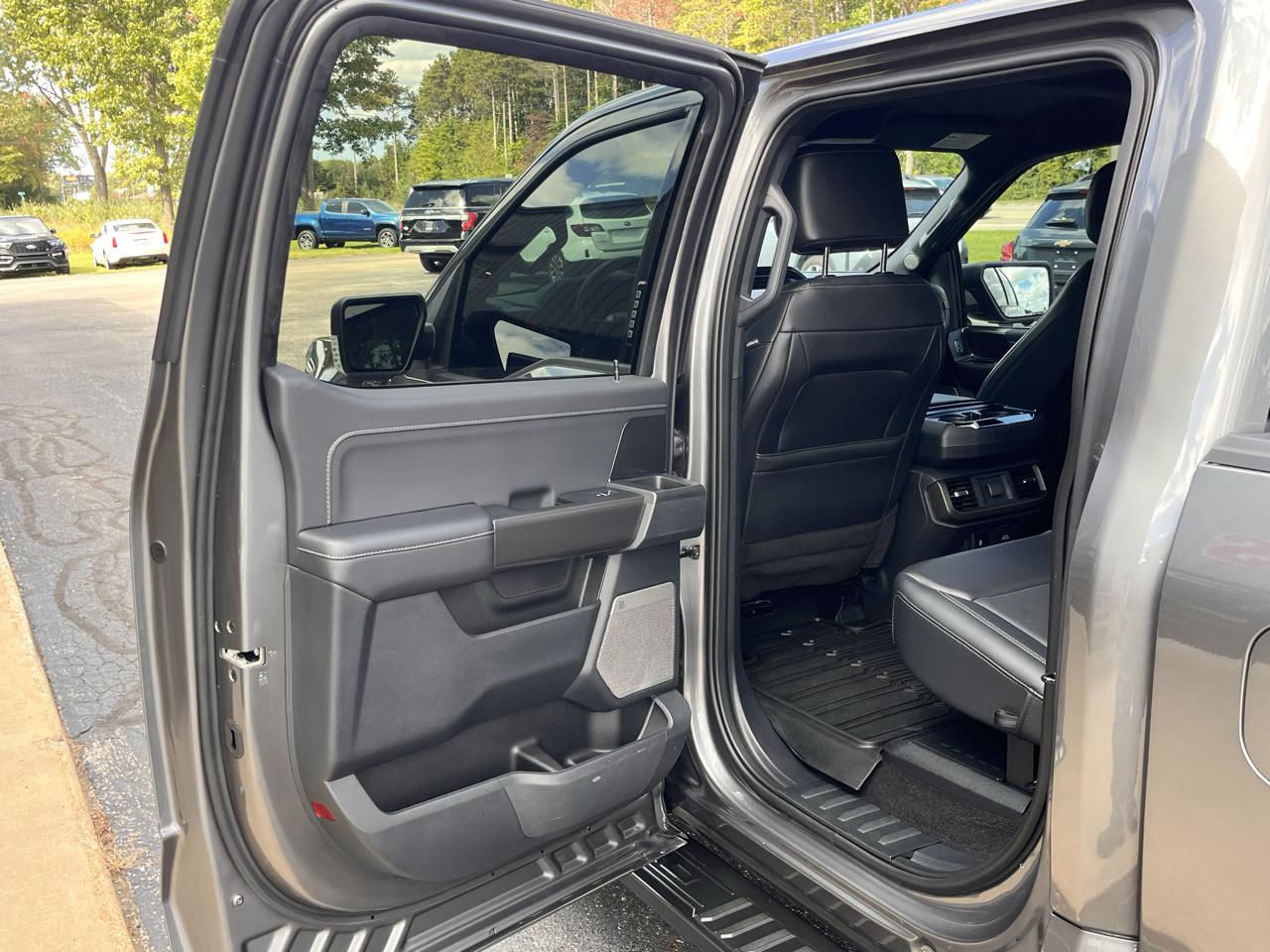 Ford F-150 XLT 4WD SuperCrew 5.5' Box 2024