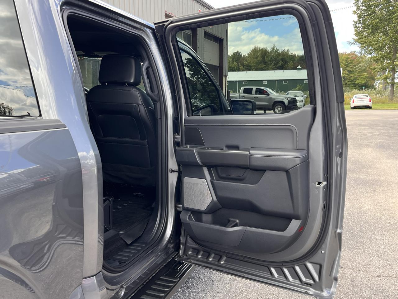 Ford F-150 XLT 4WD SuperCrew 5.5' Box 2024