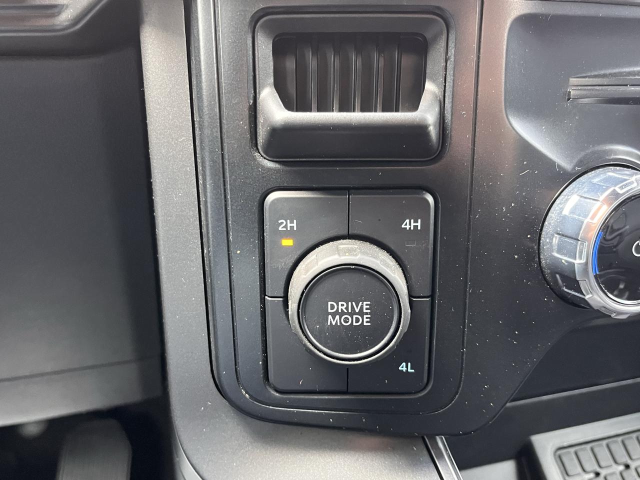 Ford F-150 XLT 4WD SuperCrew 5.5' Box 2024