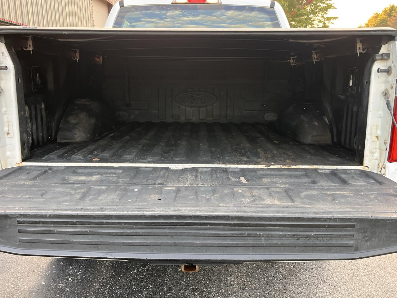 Ford F-150 4WD SuperCrew 145" XL 2015