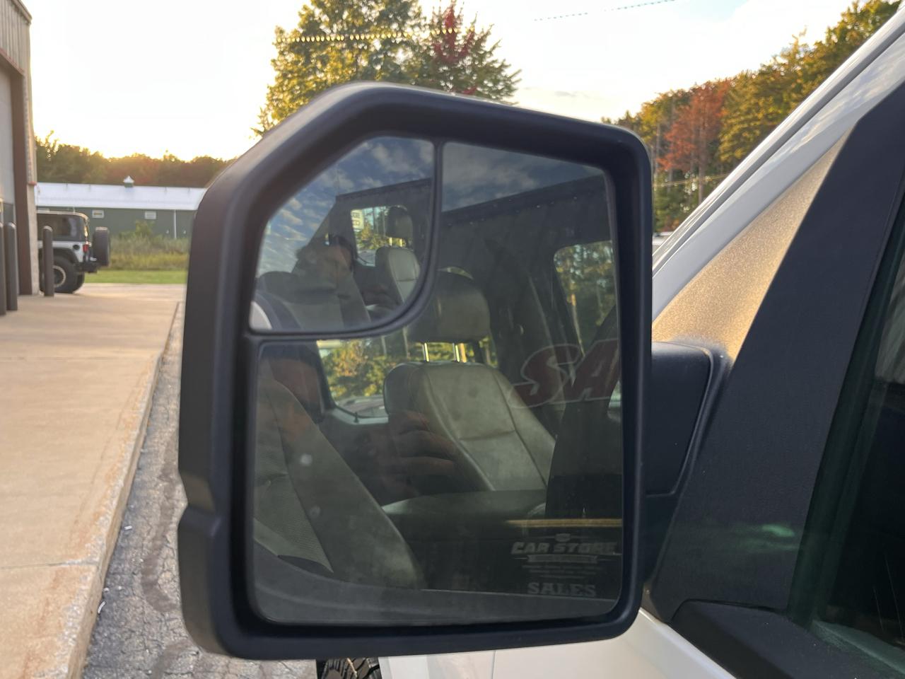 Ford F-150 4WD SuperCrew 145" XL 2015