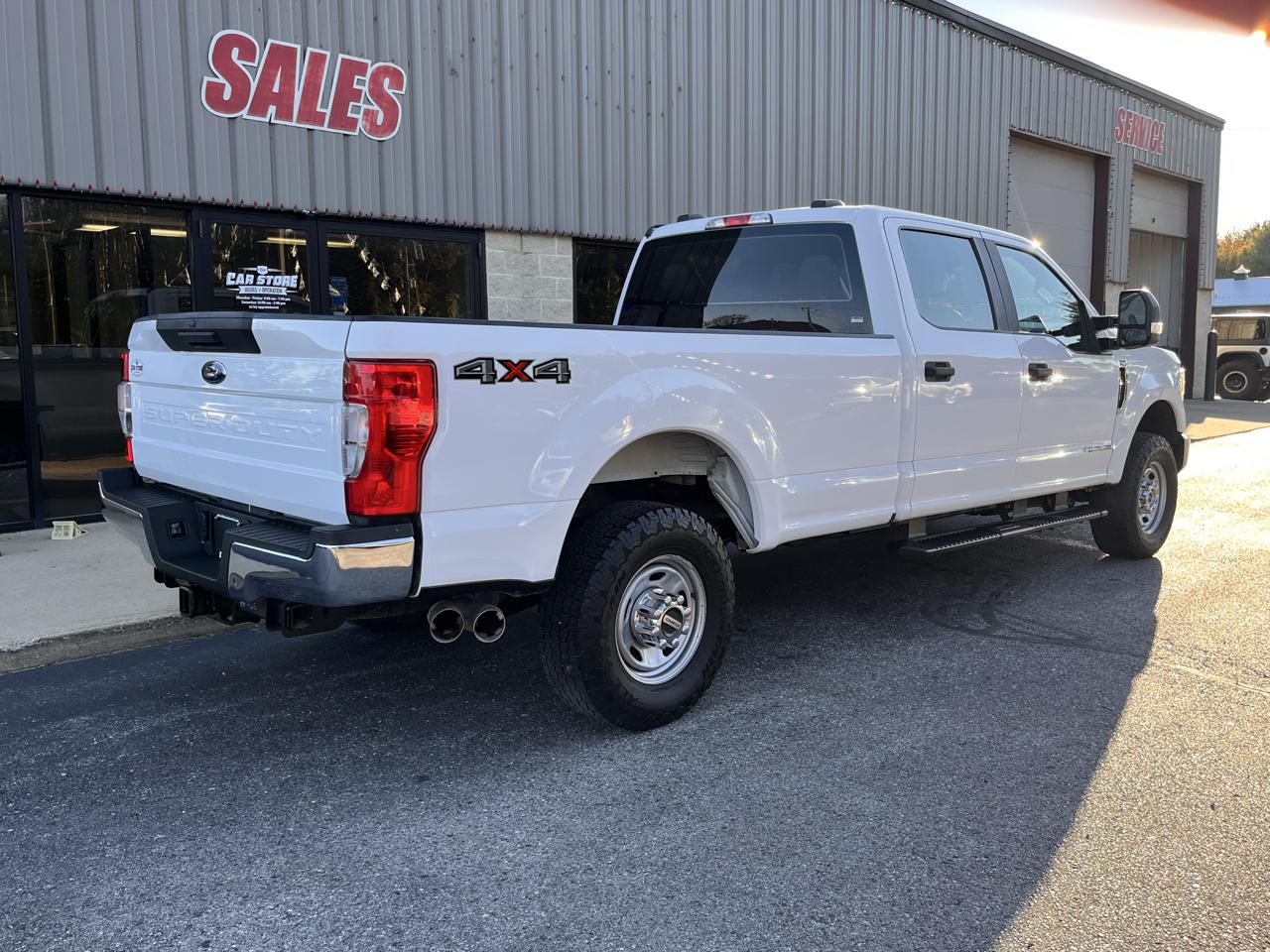 Ford Super Duty F-250 SRW XL 4WD Crew Cab 8' Box 2022