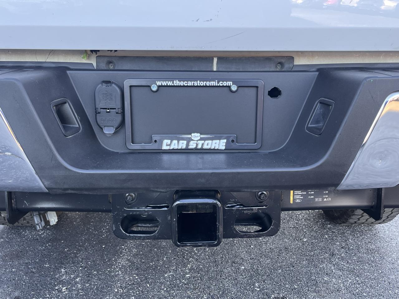 Ford Super Duty F-250 SRW XL 4WD Crew Cab 8' Box 2022