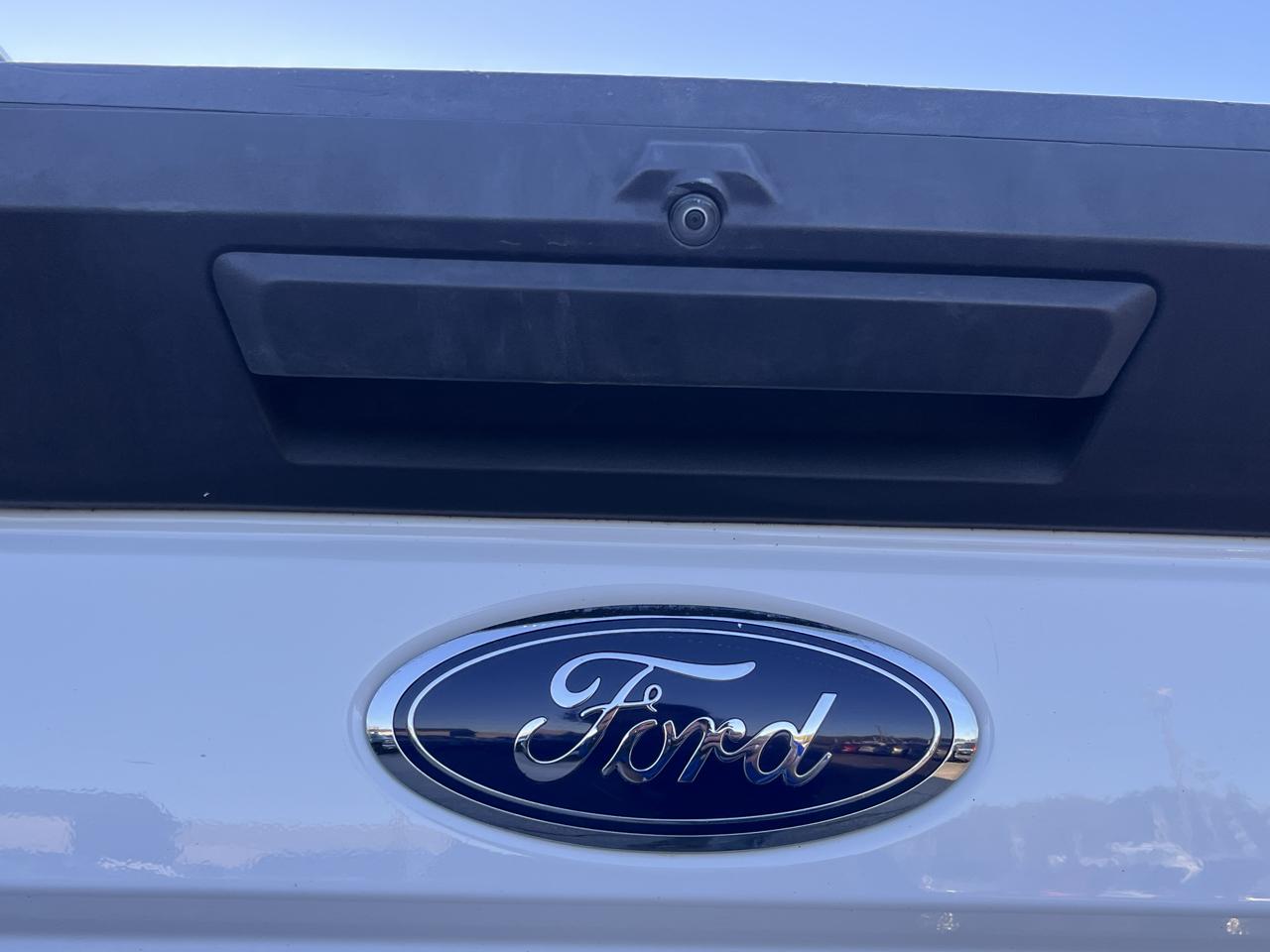 Ford Super Duty F-250 SRW XL 4WD Crew Cab 8' Box 2022