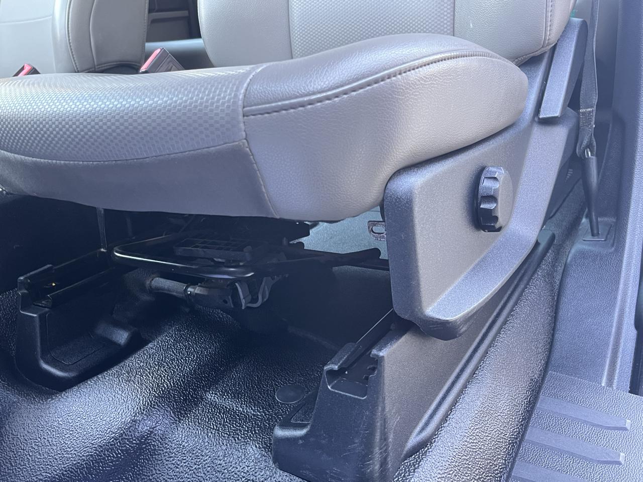 Ford Super Duty F-250 SRW XL 4WD Crew Cab 8' Box 2022