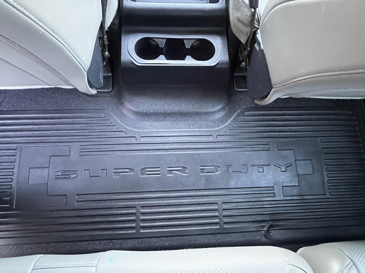 Ford Super Duty F-250 SRW XL 4WD Crew Cab 8' Box 2022