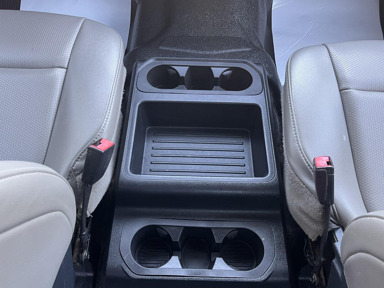 Ford Super Duty F-250 SRW XL 4WD Crew Cab 8' Box 2022