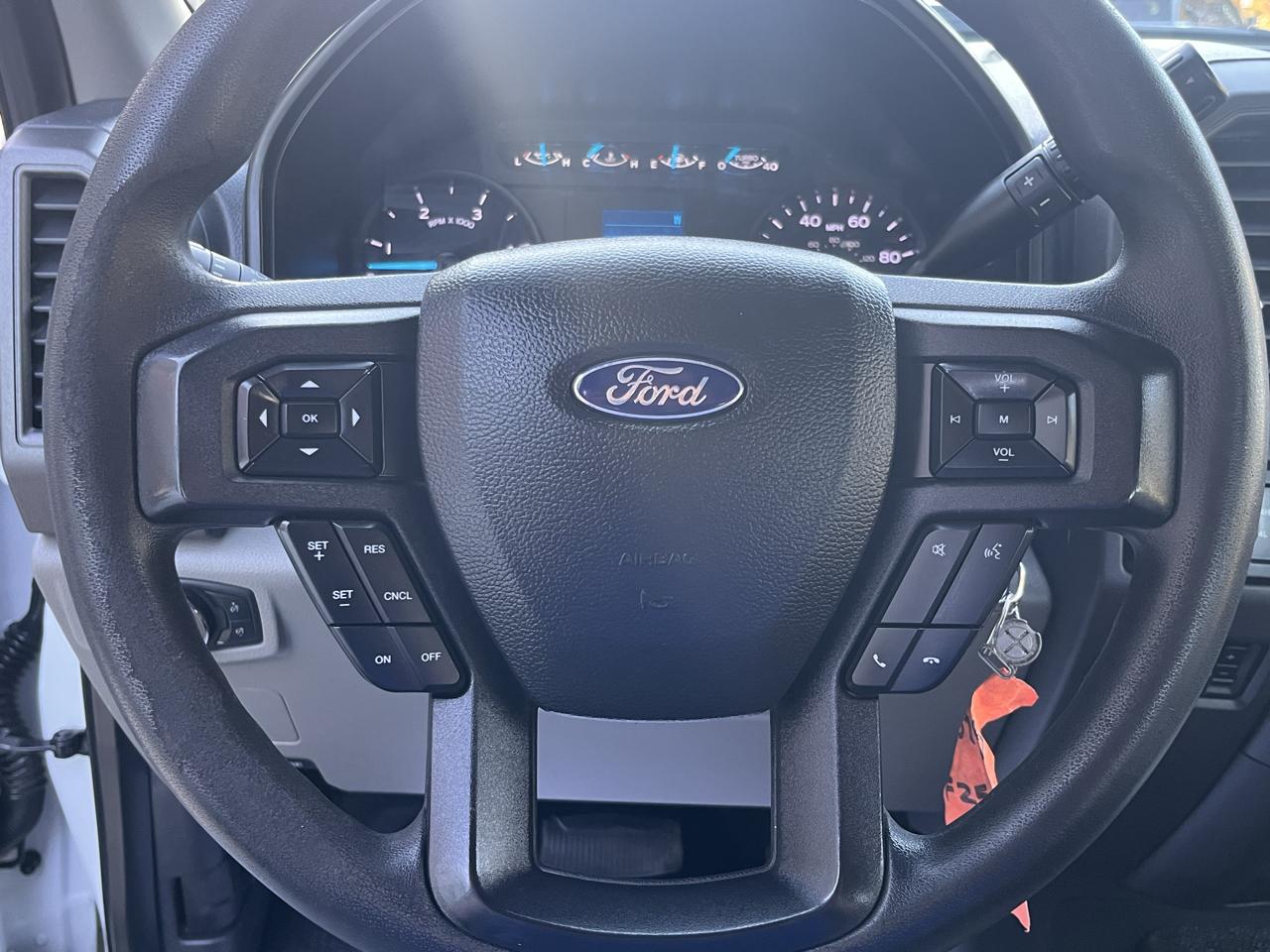 Ford Super Duty F-250 SRW XL 4WD Crew Cab 8' Box 2022