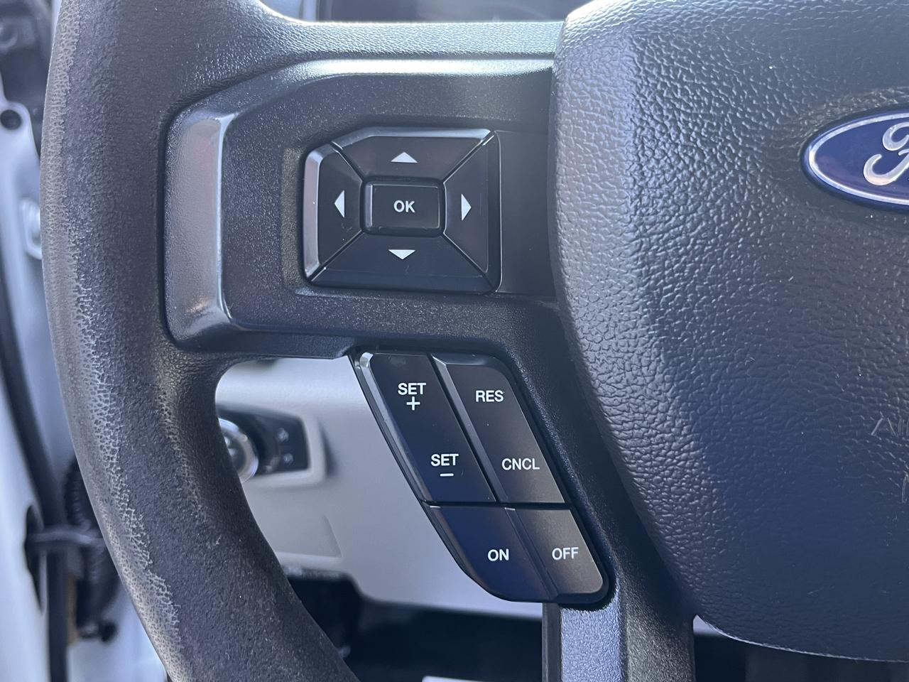 Ford Super Duty F-250 SRW XL 4WD Crew Cab 8' Box 2022