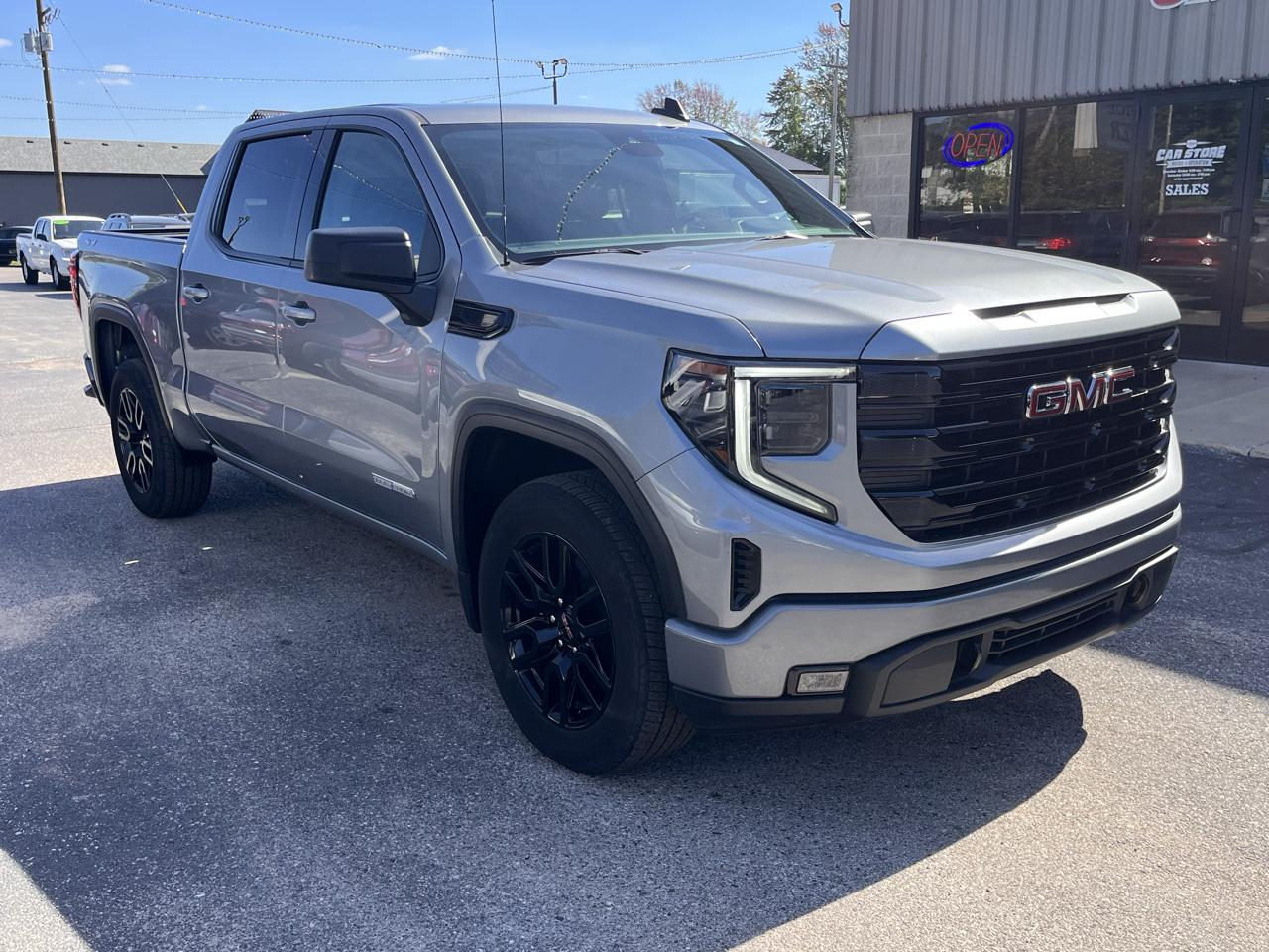 GMC Sierra 1500 4WD Crew Cab 147" Elevation w/3VL 2024