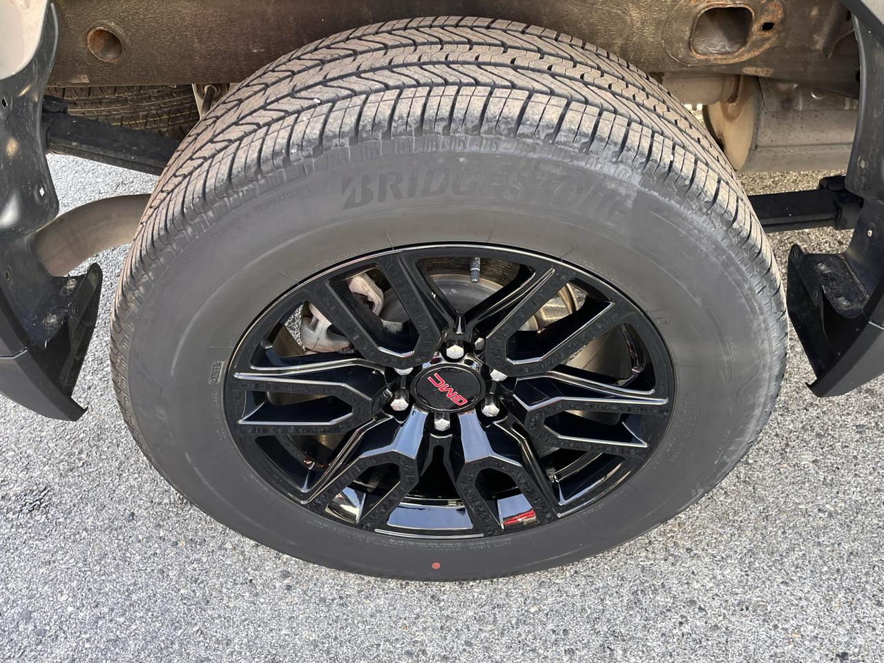 GMC Sierra 1500 4WD Crew Cab 147" Elevation w/3VL 2024