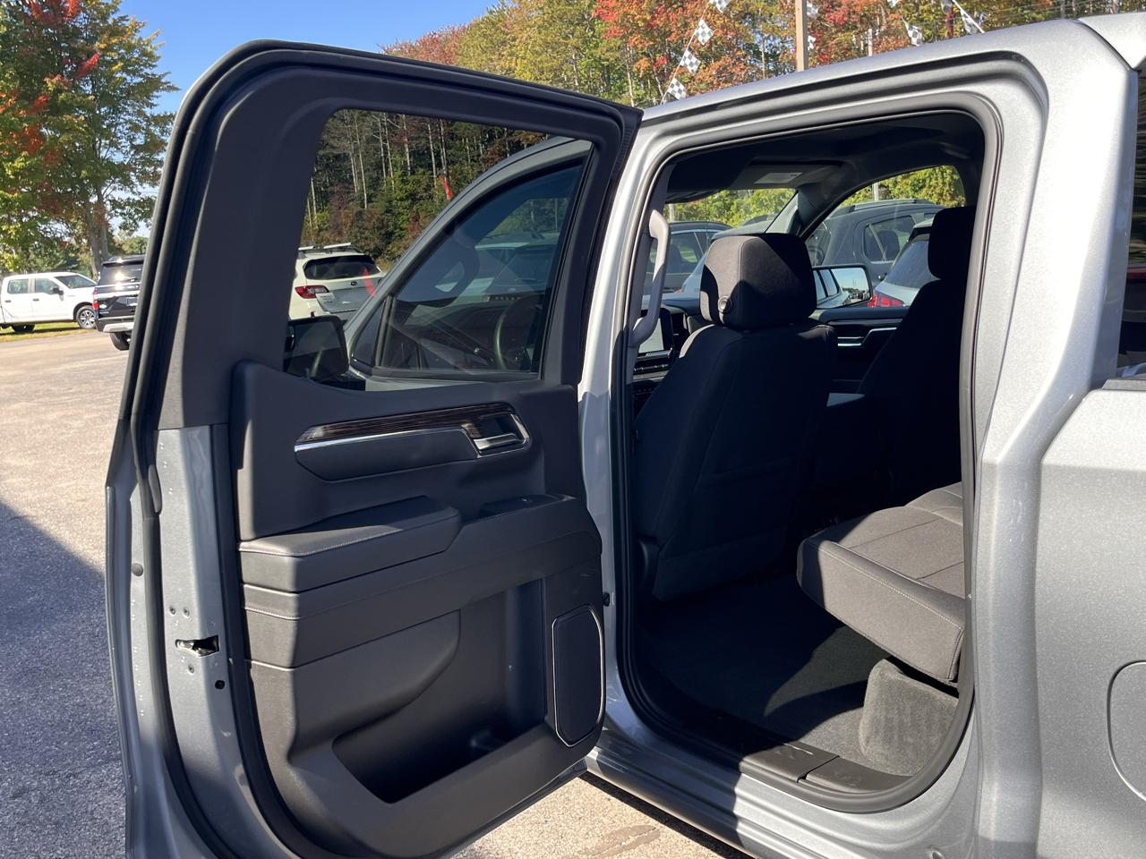 GMC Sierra 1500 4WD Crew Cab 147" Elevation w/3VL 2024