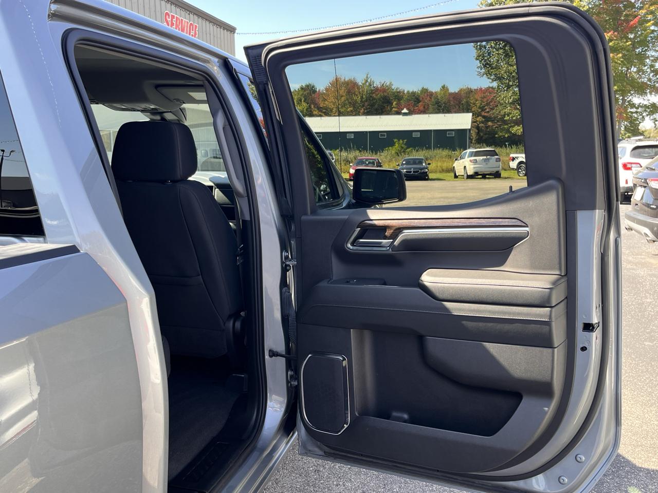 GMC Sierra 1500 4WD Crew Cab 147" Elevation w/3VL 2024