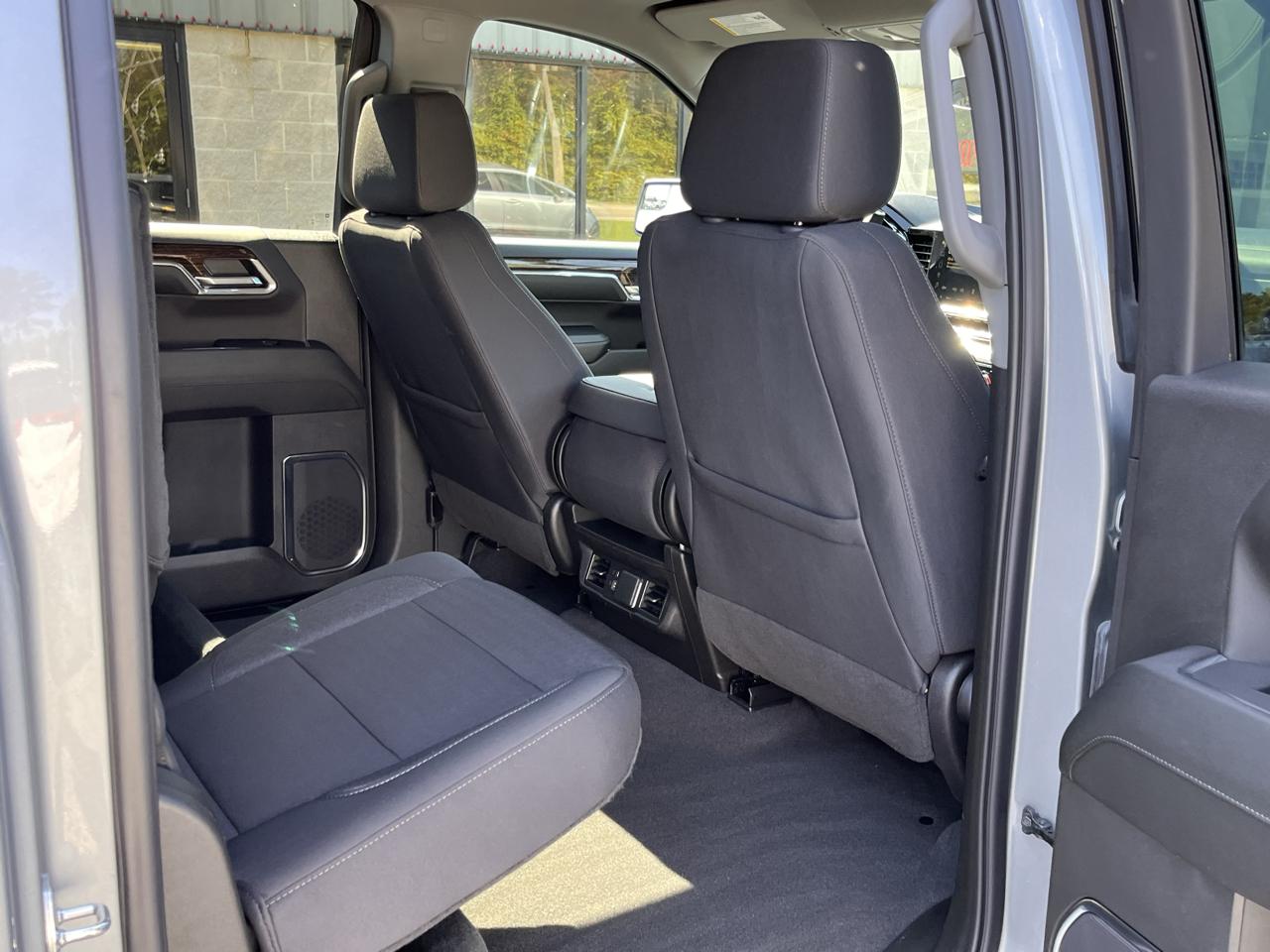 GMC Sierra 1500 4WD Crew Cab 147" Elevation w/3VL 2024