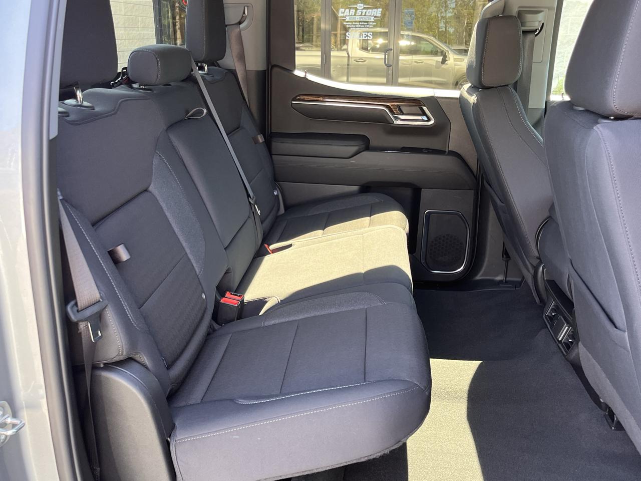 GMC Sierra 1500 4WD Crew Cab 147" Elevation w/3VL 2024