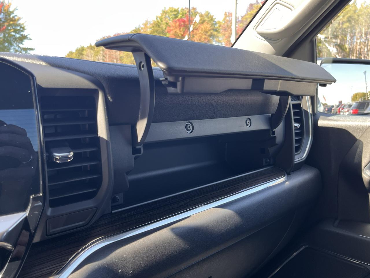 GMC Sierra 1500 4WD Crew Cab 147" Elevation w/3VL 2024