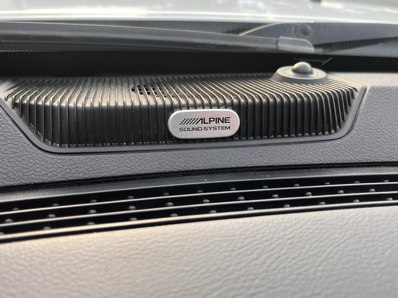 RAM 1500 4WD Crew Cab 140.5" Sport 2017