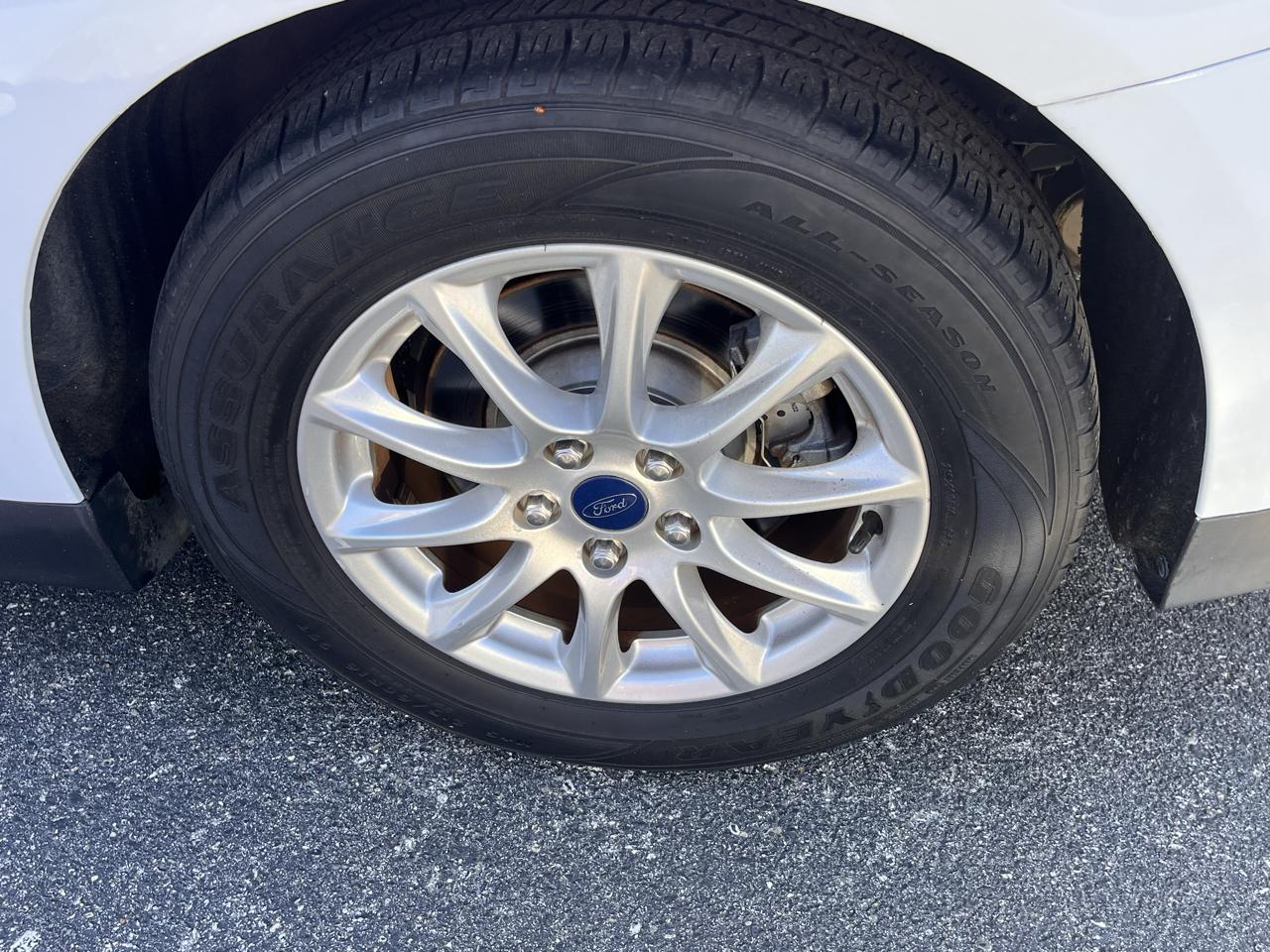 Ford Fusion 4dr Sdn S FWD 2016