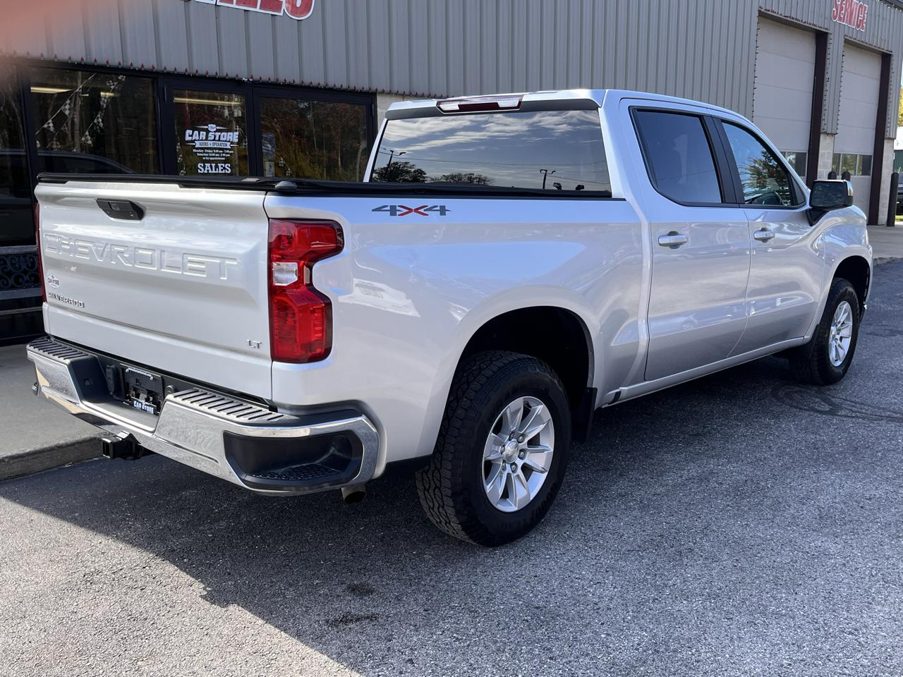 Chevrolet Silverado 1500 4WD Crew Cab 147" LT 2020