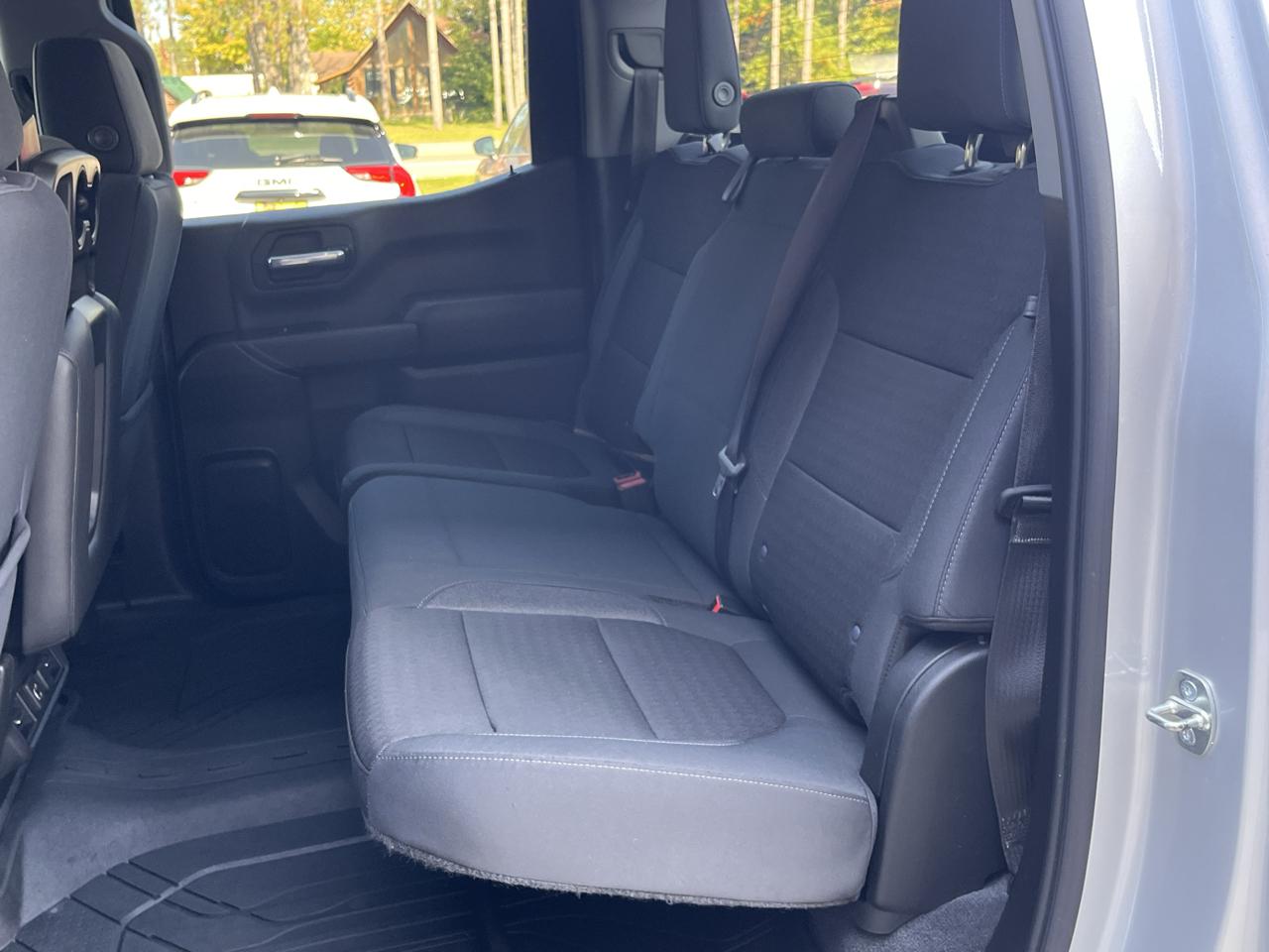 Chevrolet Silverado 1500 4WD Crew Cab 147" LT 2020
