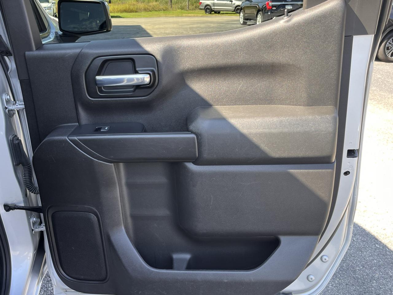 Chevrolet Silverado 1500 4WD Crew Cab 147" LT 2020