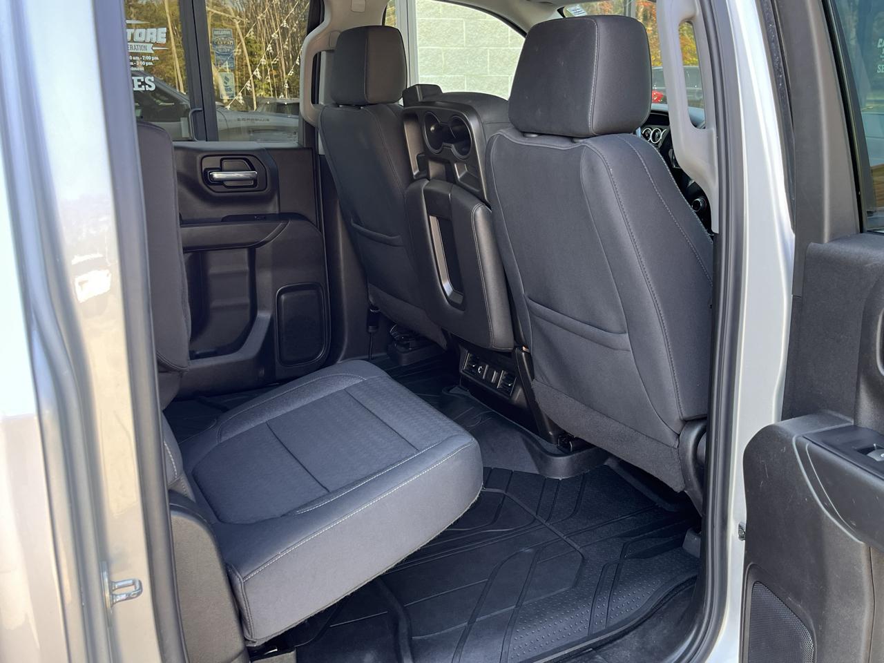 Chevrolet Silverado 1500 4WD Crew Cab 147" LT 2020