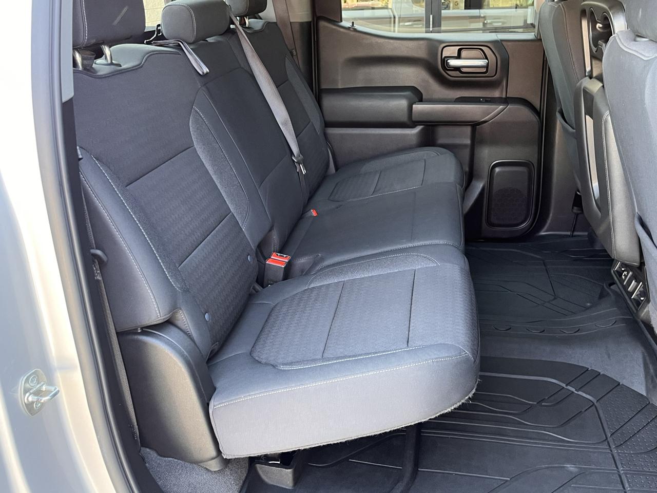 Chevrolet Silverado 1500 4WD Crew Cab 147" LT 2020