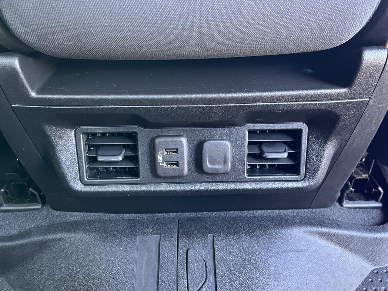 Chevrolet Silverado 1500 4WD Crew Cab 147" LT 2020
