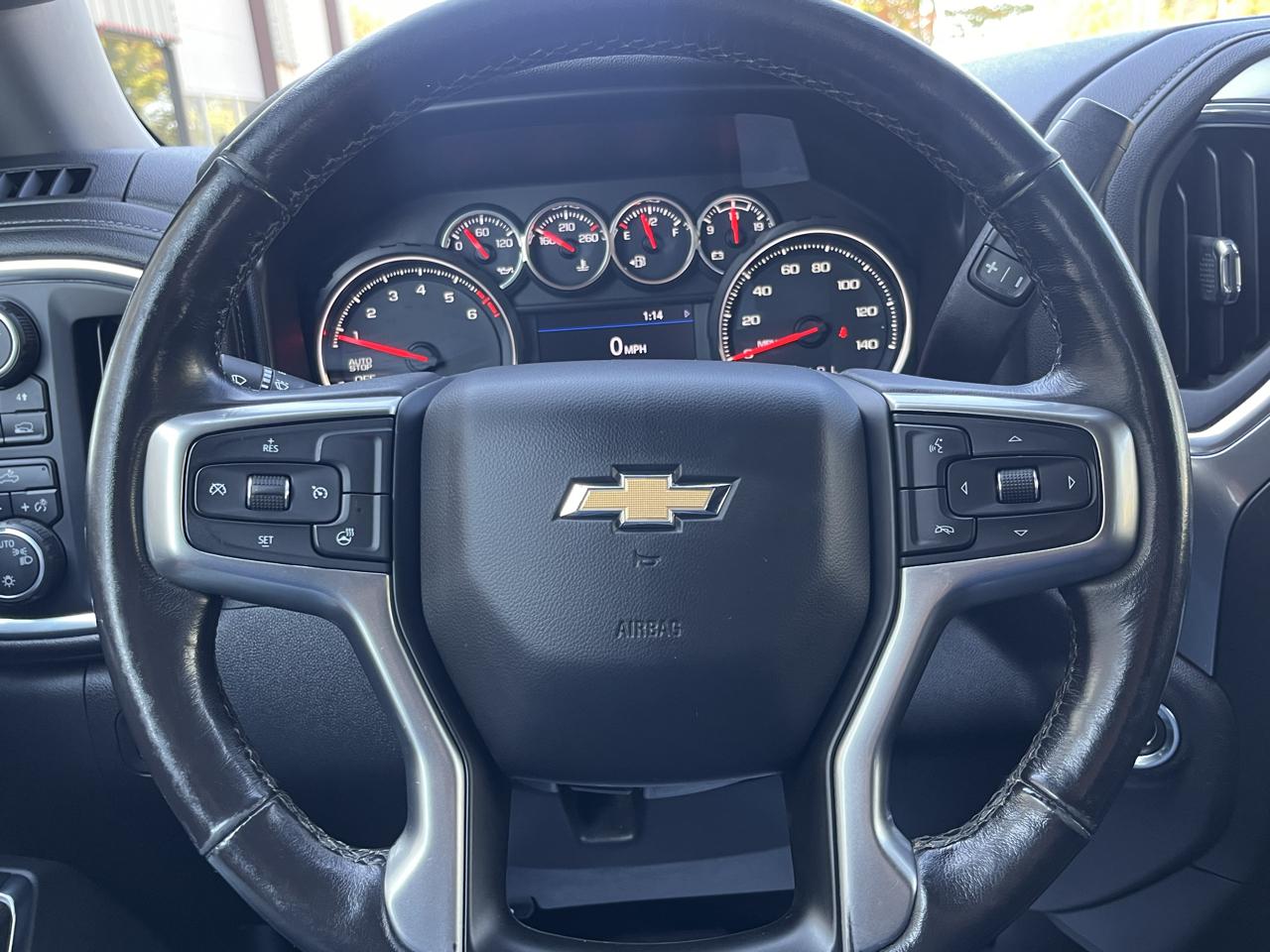 Chevrolet Silverado 1500 4WD Crew Cab 147" LT 2020
