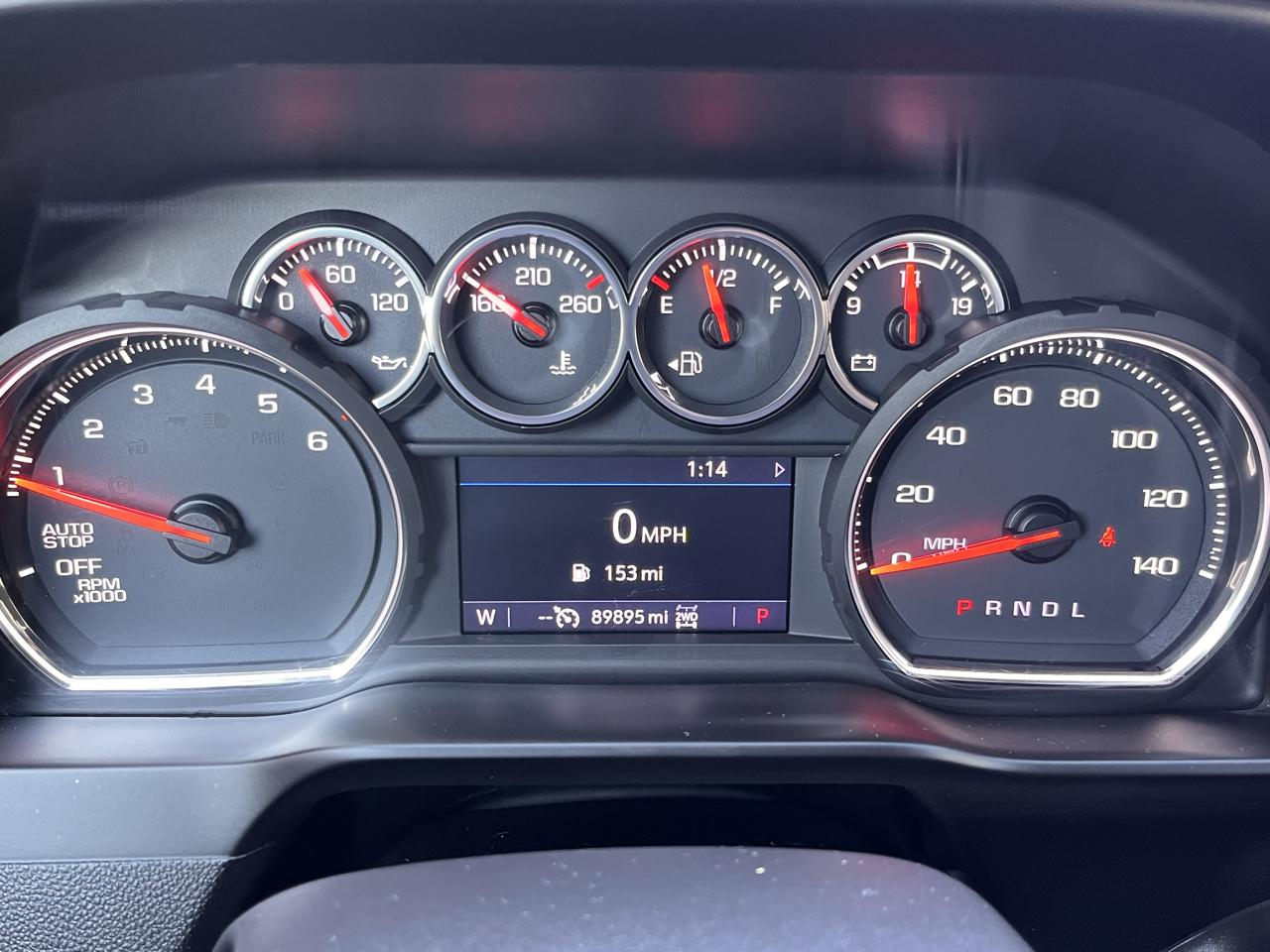Chevrolet Silverado 1500 4WD Crew Cab 147" LT 2020