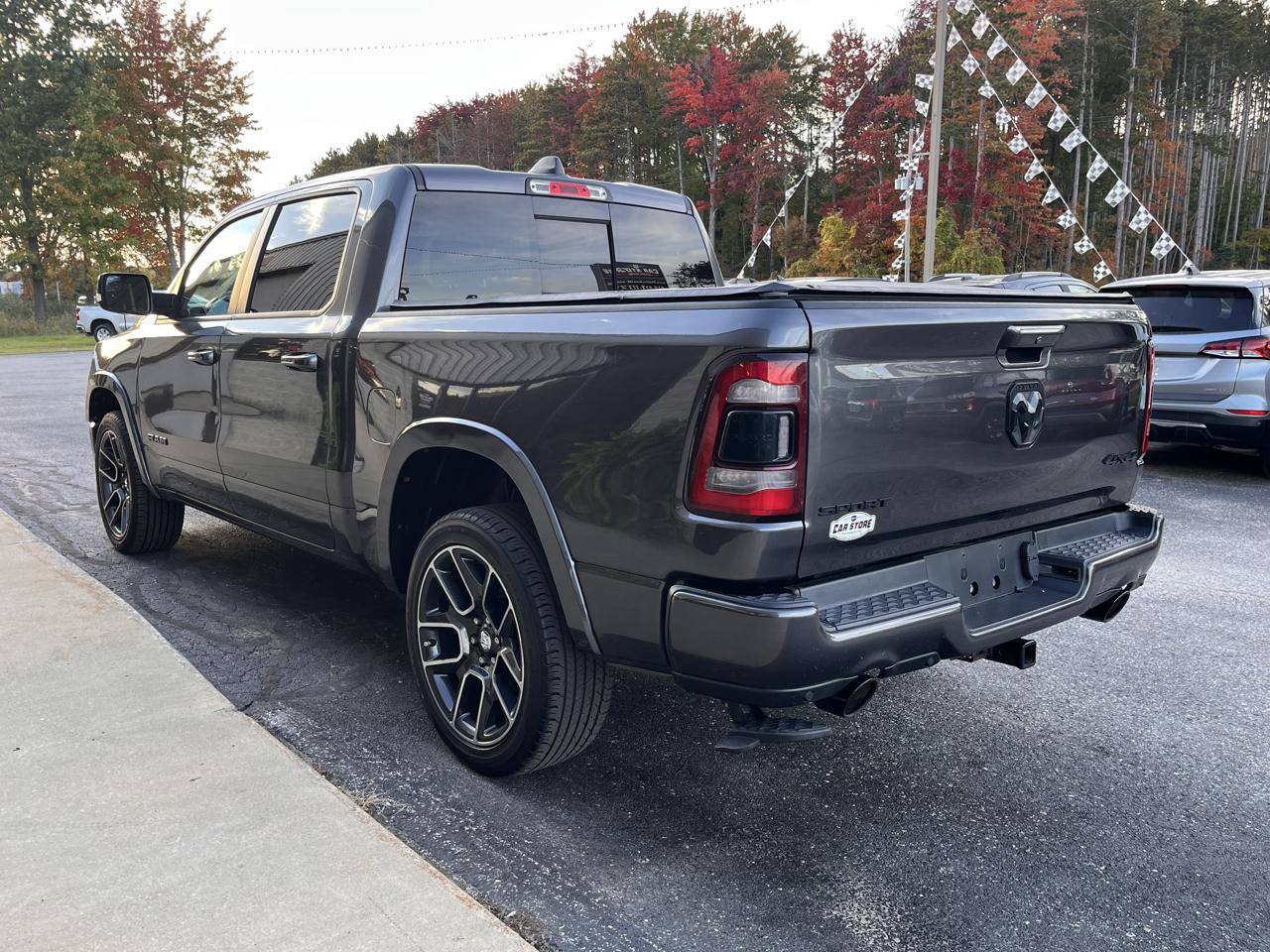 RAM 1500 Sport 4x4 Crew Cab 5'7" Box 2019