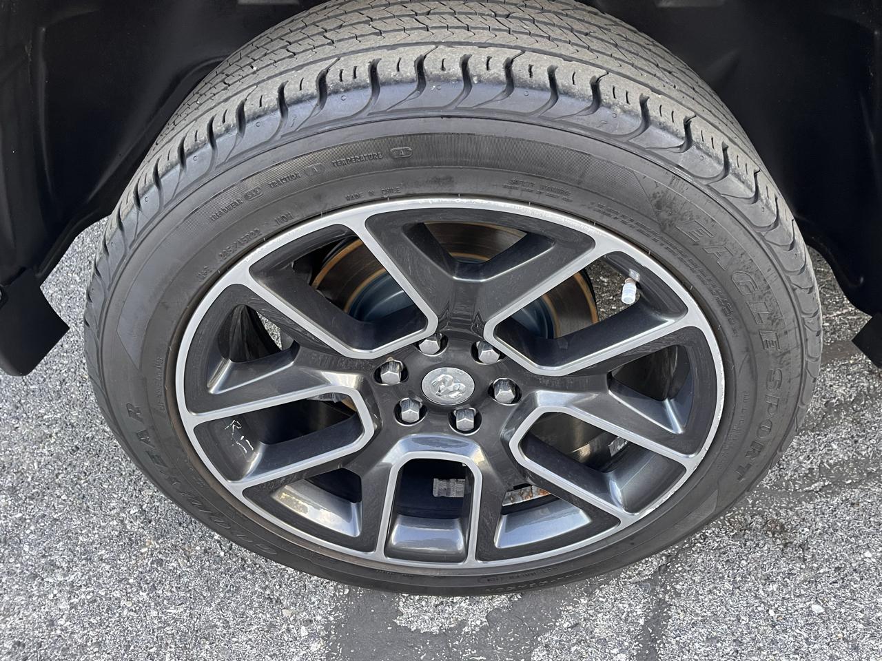RAM 1500 Sport 4x4 Crew Cab 5'7" Box 2019
