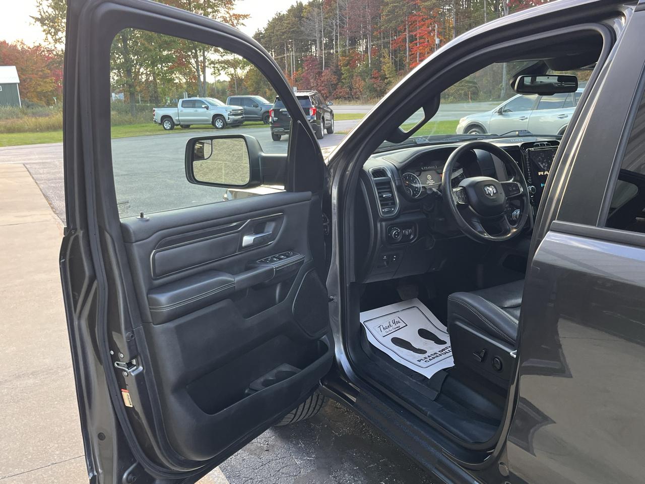 RAM 1500 Sport 4x4 Crew Cab 5'7" Box 2019
