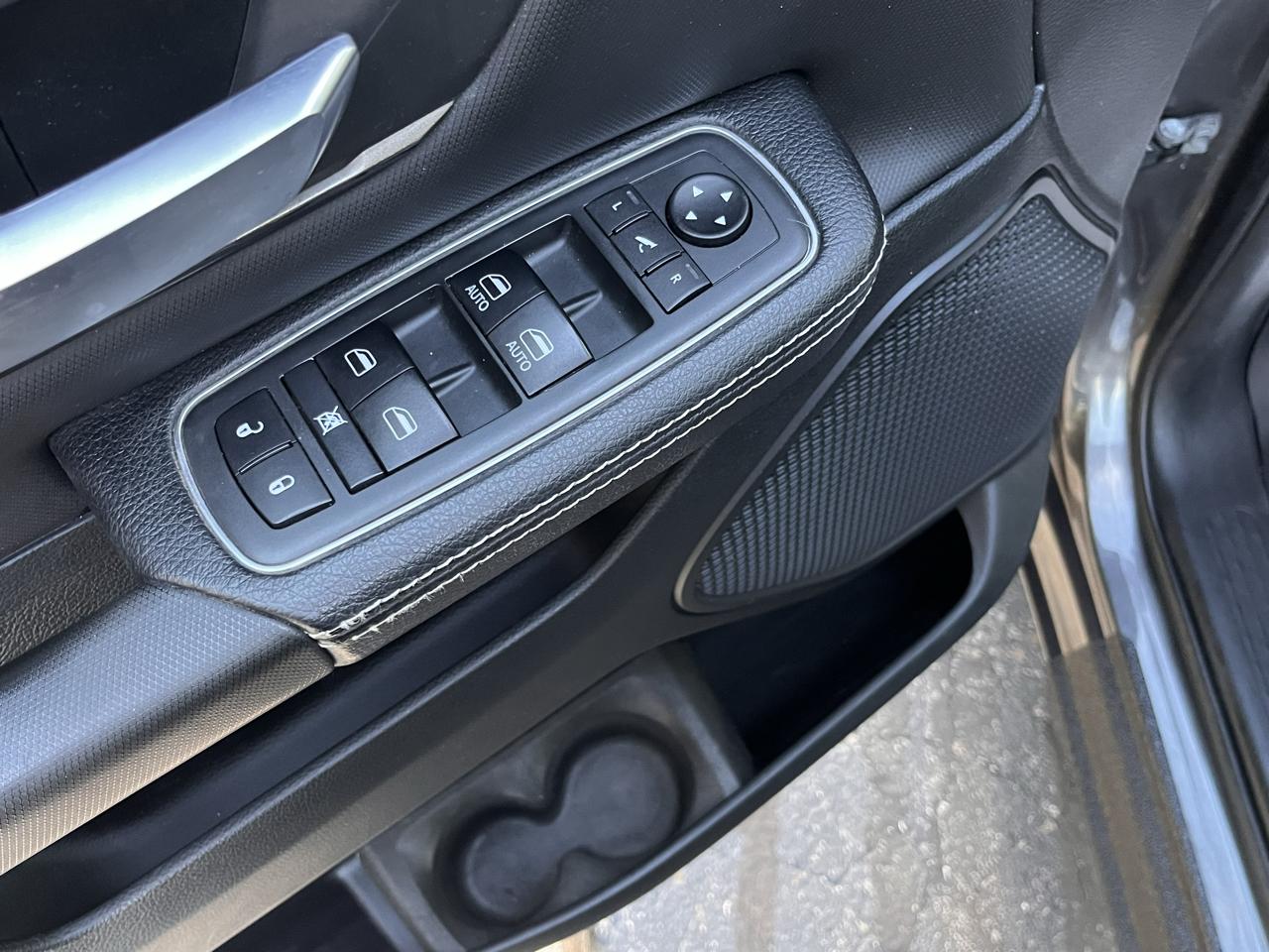 RAM 1500 Sport 4x4 Crew Cab 5'7" Box 2019
