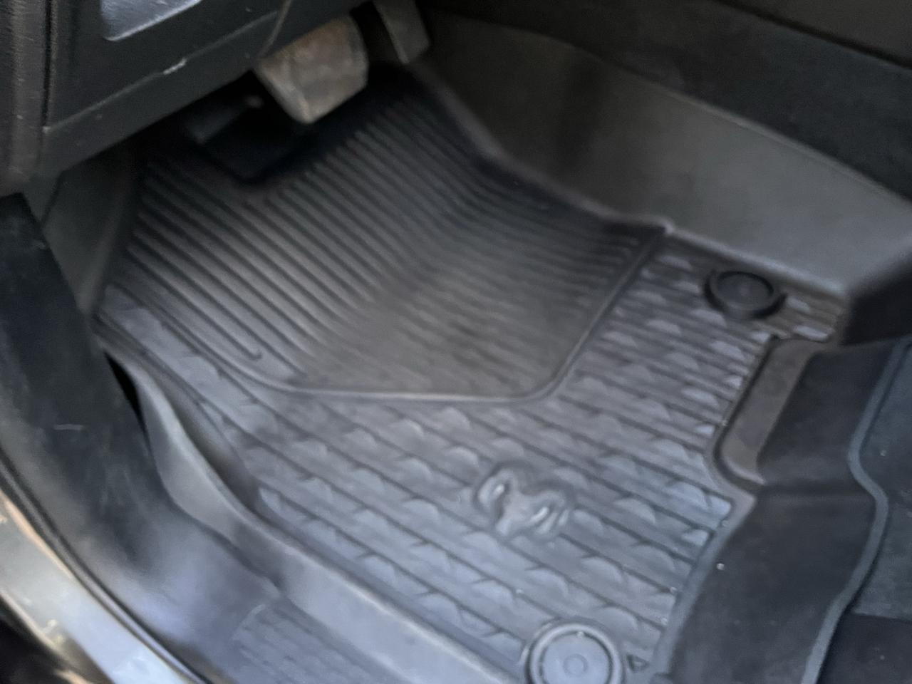 RAM 1500 Sport 4x4 Crew Cab 5'7" Box 2019
