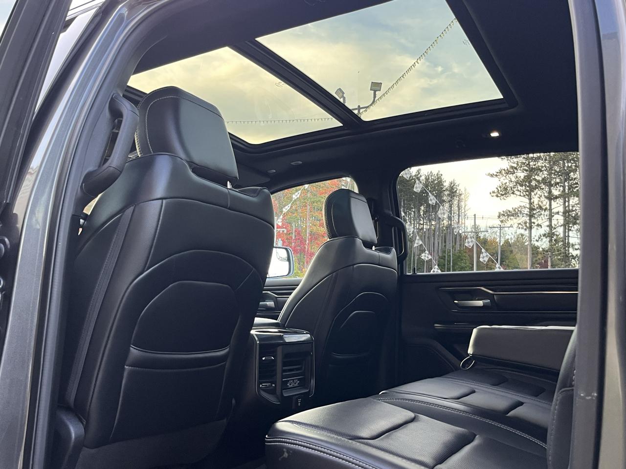 RAM 1500 Sport 4x4 Crew Cab 5'7" Box 2019